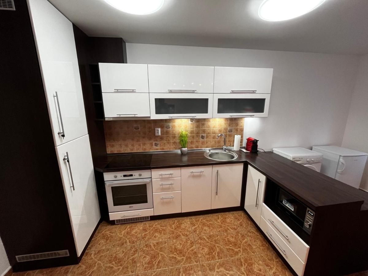 Apartman Nico Dunajská Streda Eksteriør bilde